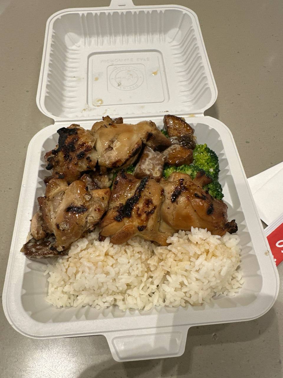 Grilled Chicken With White Rice And Broccoli