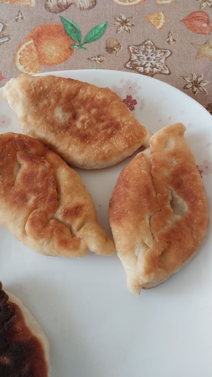 Filled Pastry (unspecified Filling)