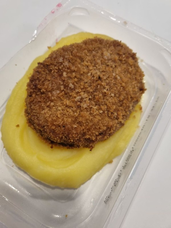 Cutlet In Breadcrumbs With Mashed Potatoes