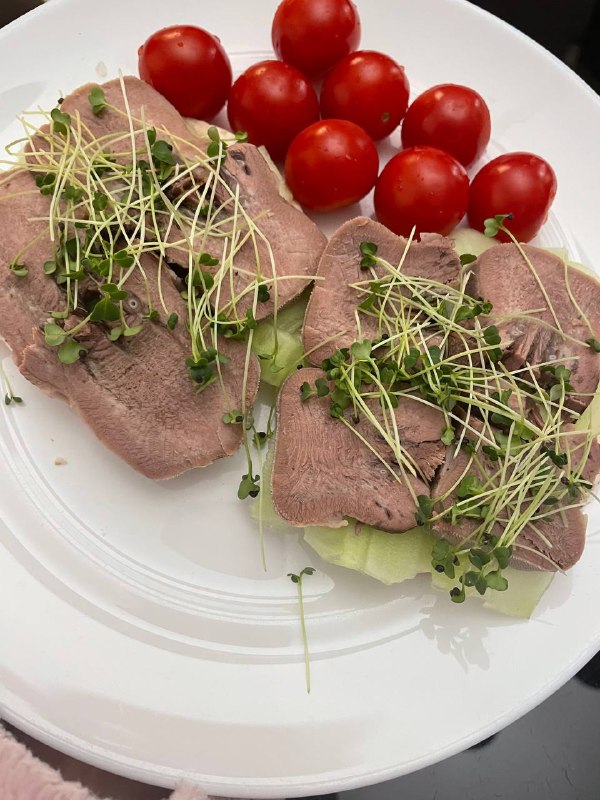 Roast Beef With Microgreens And Cherry Tomatoes