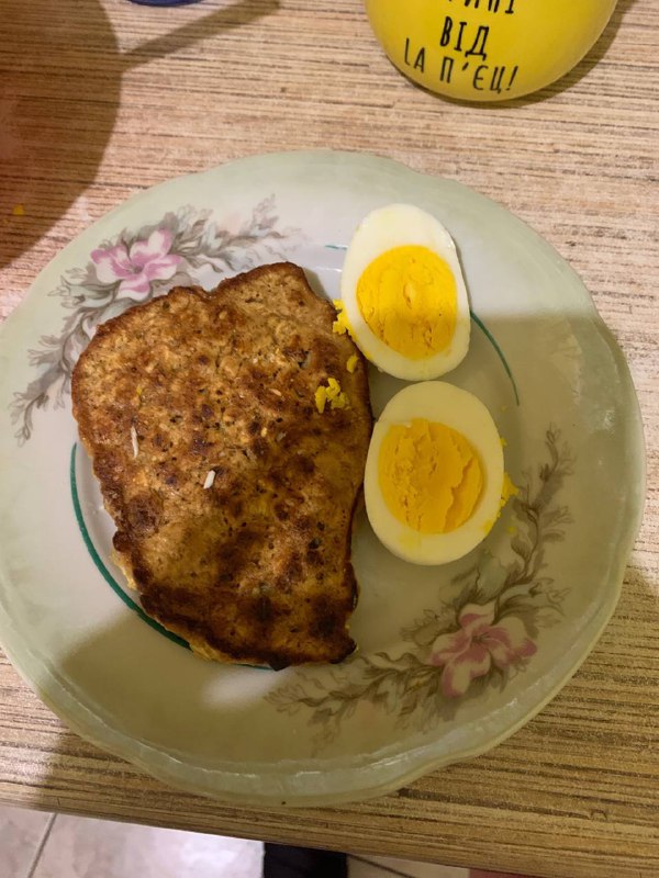 Seasoned Grilled Or Fried Chicken Breast With Hard-boiled Egg Slices