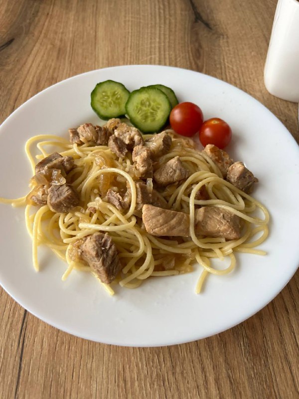 Spaghetti With Meat And Vegetables