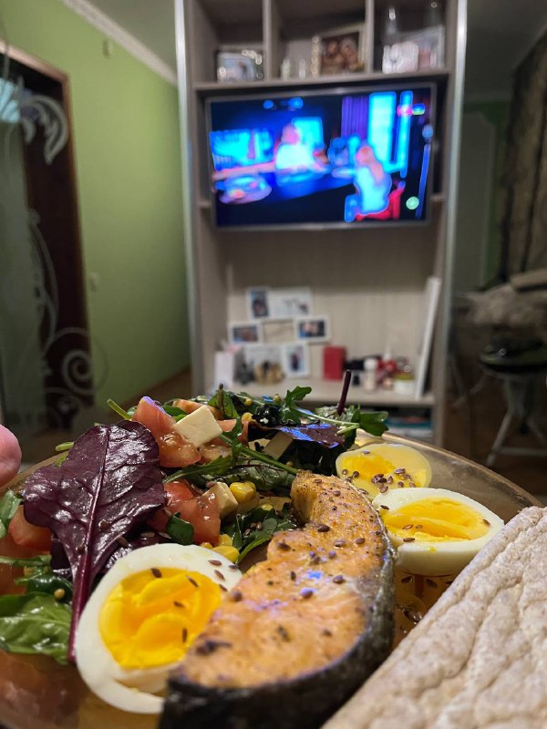 Salmon Salad With Boiled Eggs And Mixed Greens