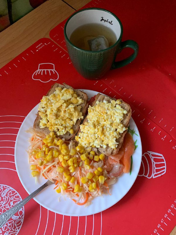 Scrambled Eggs On Toast With Smoked Salmon And Sweetcorn Salad