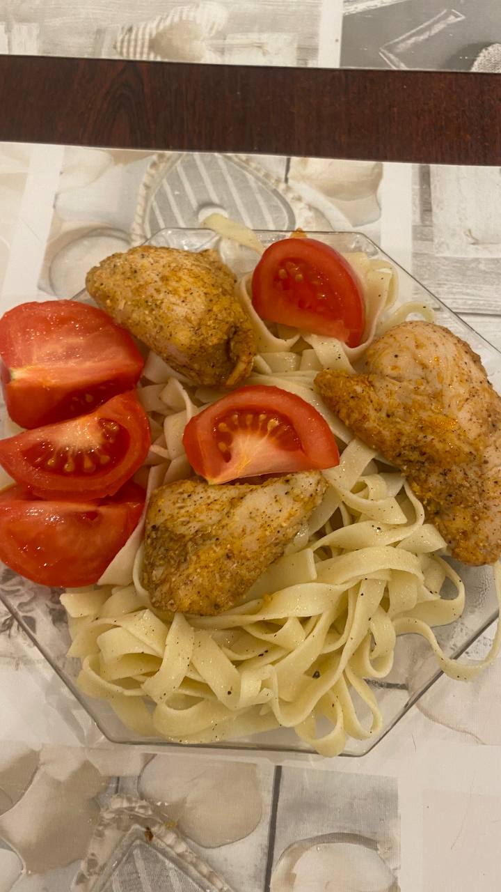 Chicken And Pasta With Tomato