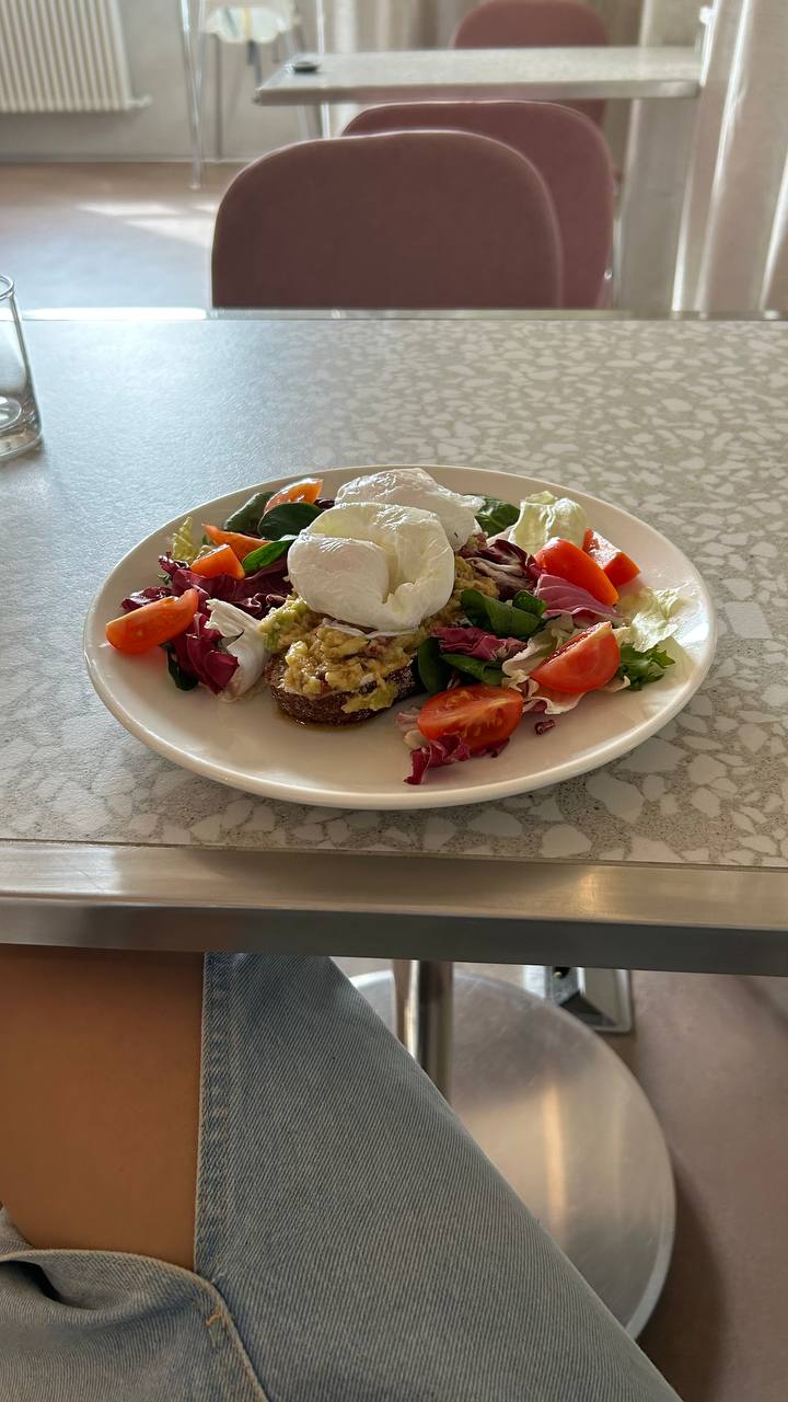 Avocado Toast With Poached Eggs And Side Salad
