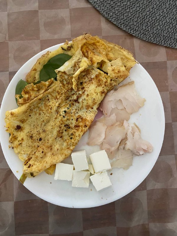 Omelette With Turkey Slices And Cheese