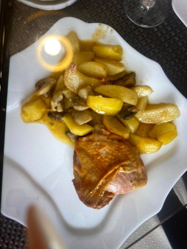 Roasted Chicken With Potatoes And Mushrooms