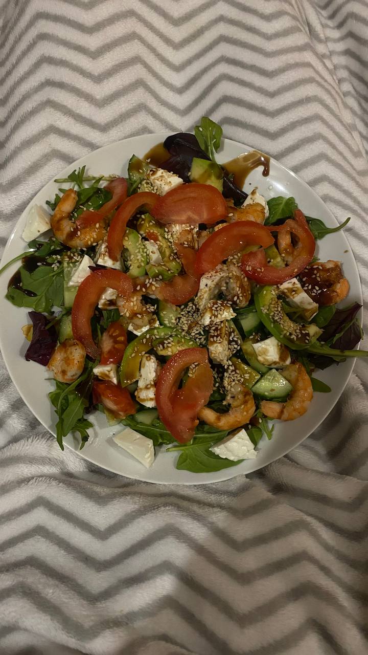Mixed Green Salad With Shrimp, Tomato, Cucumber, And Brinza Cheese With Avocado