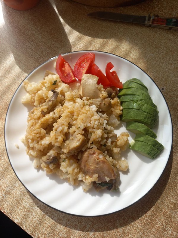Chicken Risotto With Fresh Tomatoes And Avocado