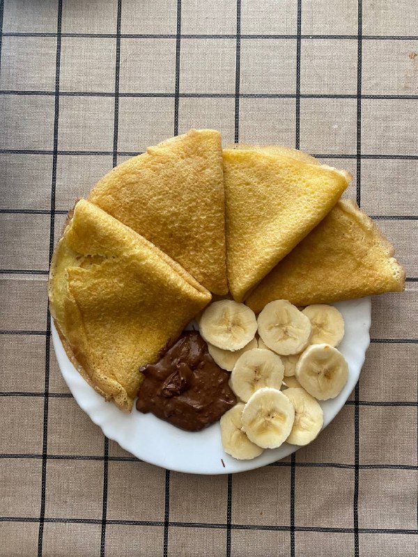 Pancakes With Banana And Nutella