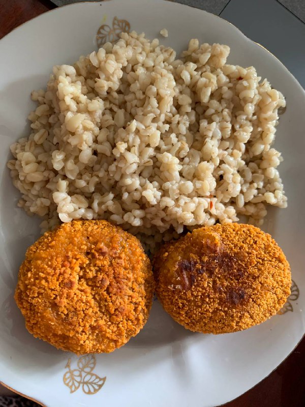 Barley With Breaded And Fried Cutlets