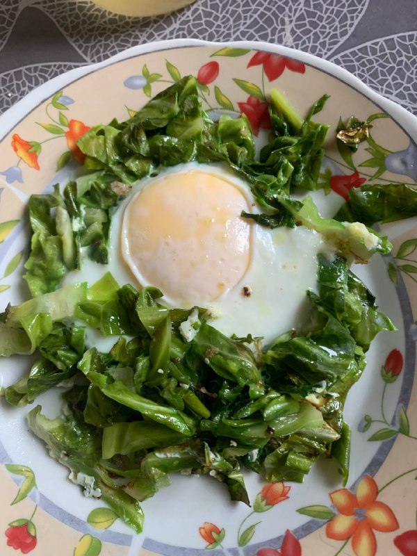 Fried Egg With Sautéed Greens
