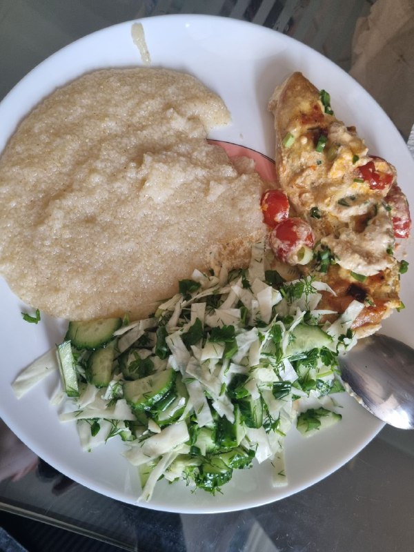 Oatmeal Porridge Omelette With Vegetables And Side Salad
