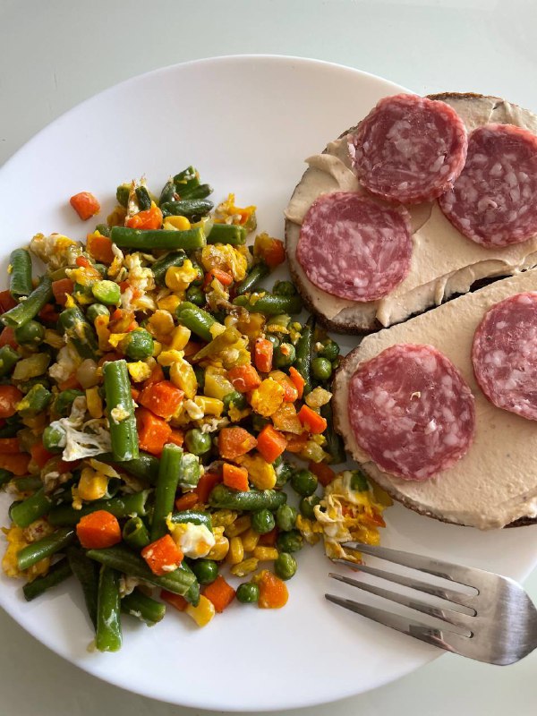 Mixed Vegetable Scramble With Open-faced Cold Cut Sandwich