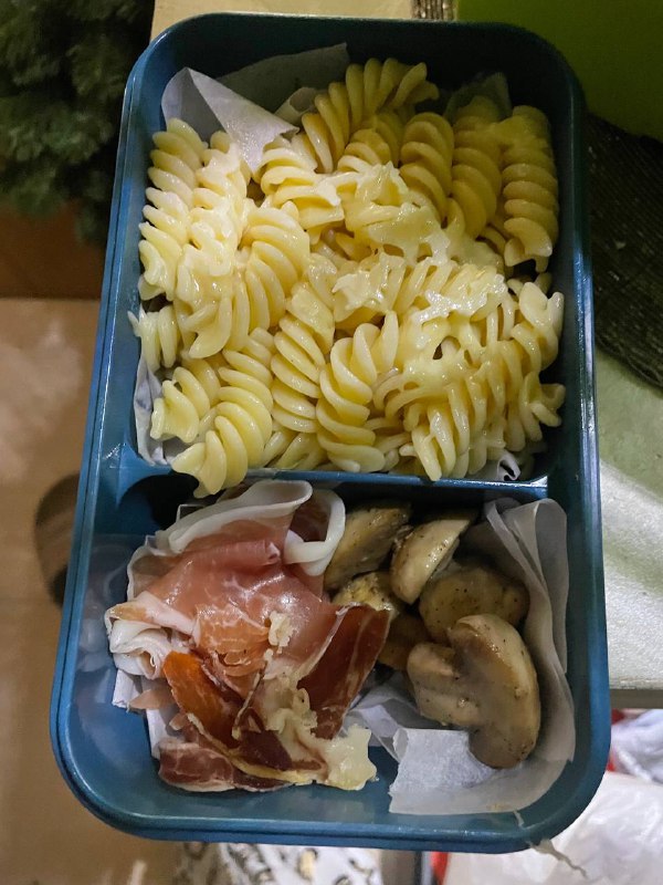 Pasta With Prosciutto And Mushrooms