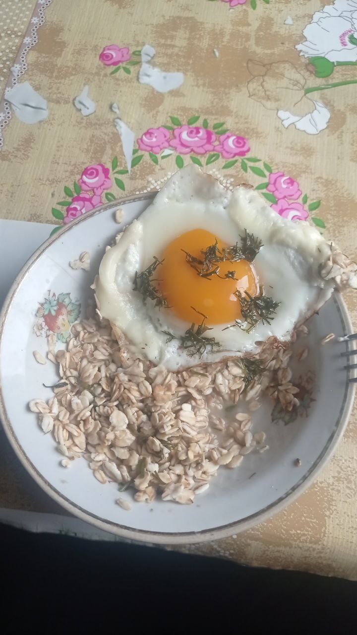 Fried Egg With Oatmeal