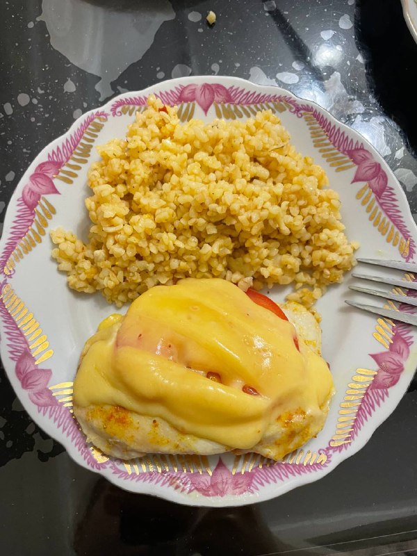 Grilled Chicken With Cheese And Rice
