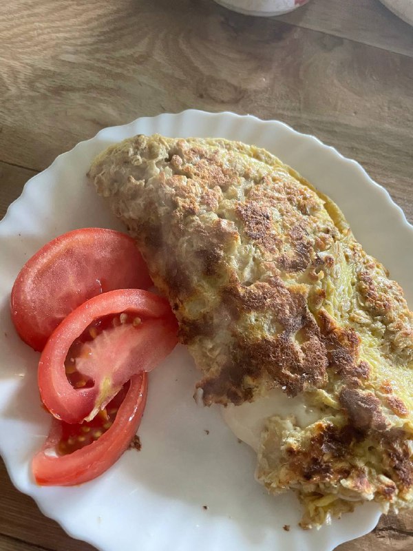 Omelette With Tomato Slices