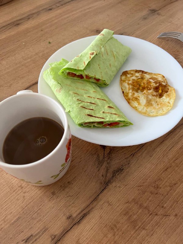Wrap With Fried Egg And Tea/coffee