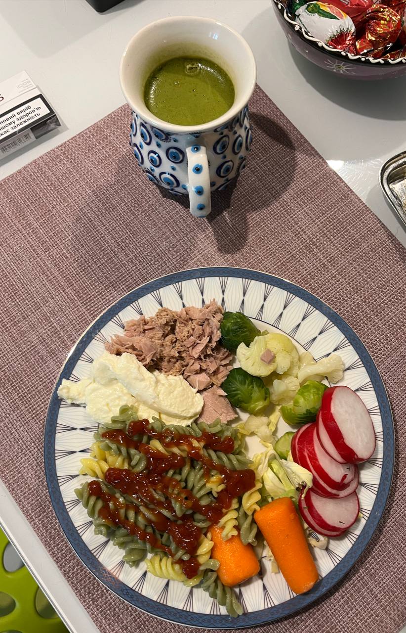 Mixed Plate With Pasta, Vegetables, Tuna, And Green Soup