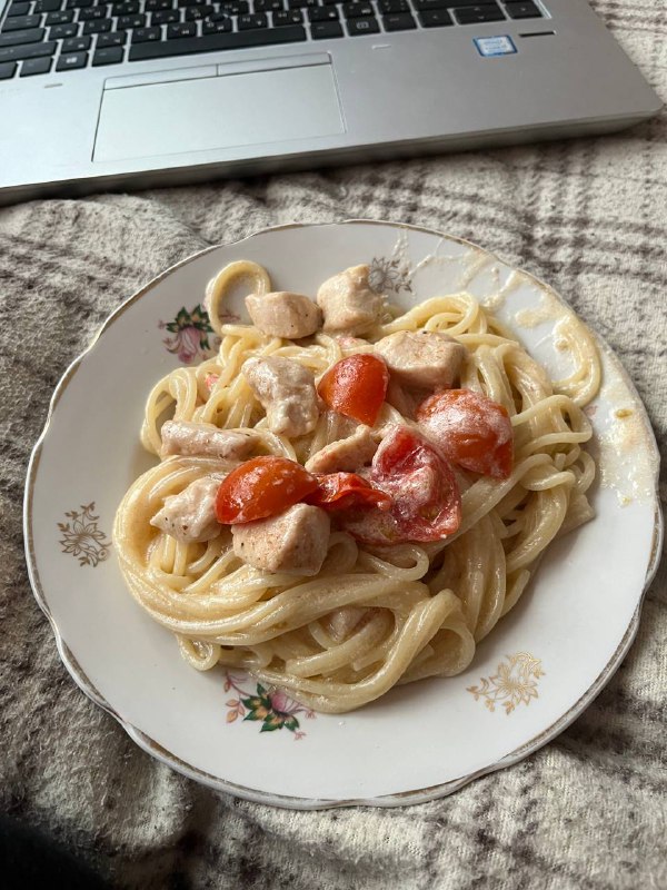 Creamy Chicken Pasta With Tomatoes