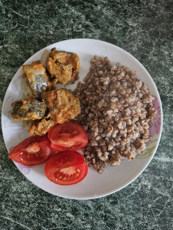 Buckwheat With Fish And Tomatoes