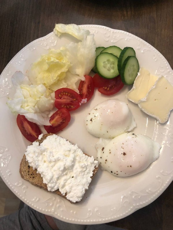 Poached Eggs With Toast, Cottage Cheese, Vegetables, And Brie