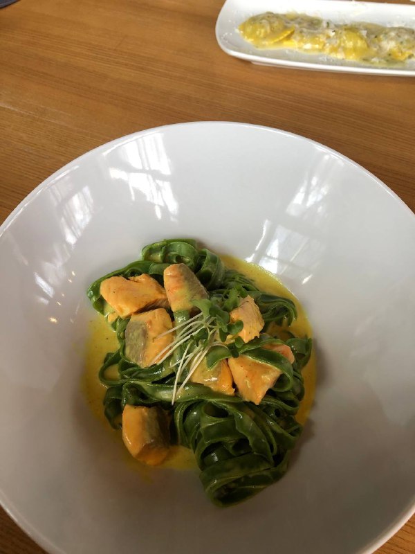 Spinach Fettuccine With Salmon