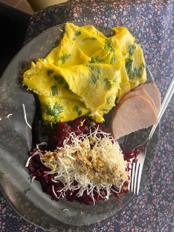 Scrambled Eggs With Spinach, Beet Salad, And Turkey Slice