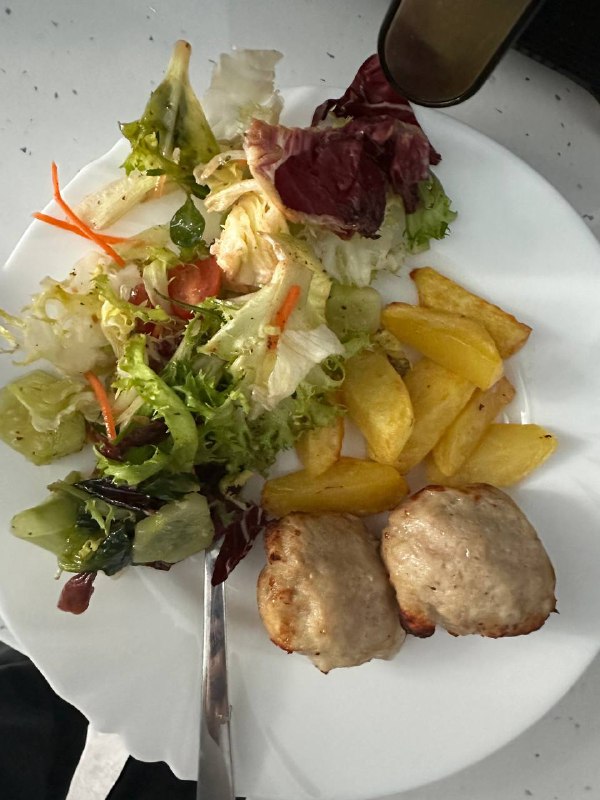 Grilled Chicken With Roasted Potatoes And Mixed Salad