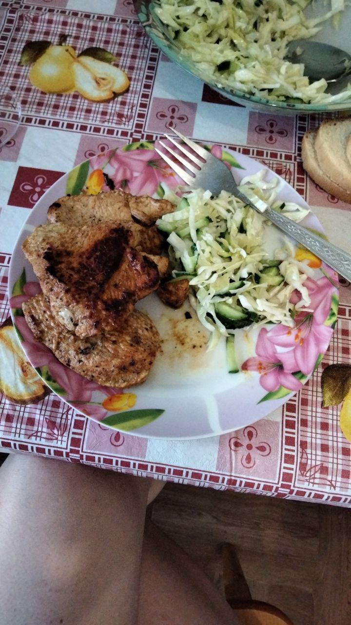 Grilled Pork Chops With Vegetable Salad