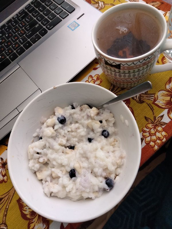 Rice With Milk, Blueberries, And Banana