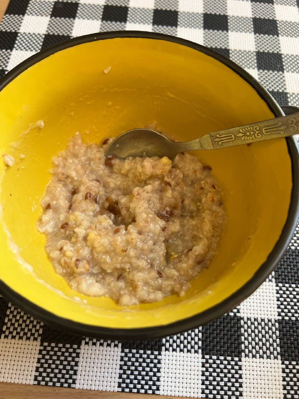 Oatmeal With Dried Fruits