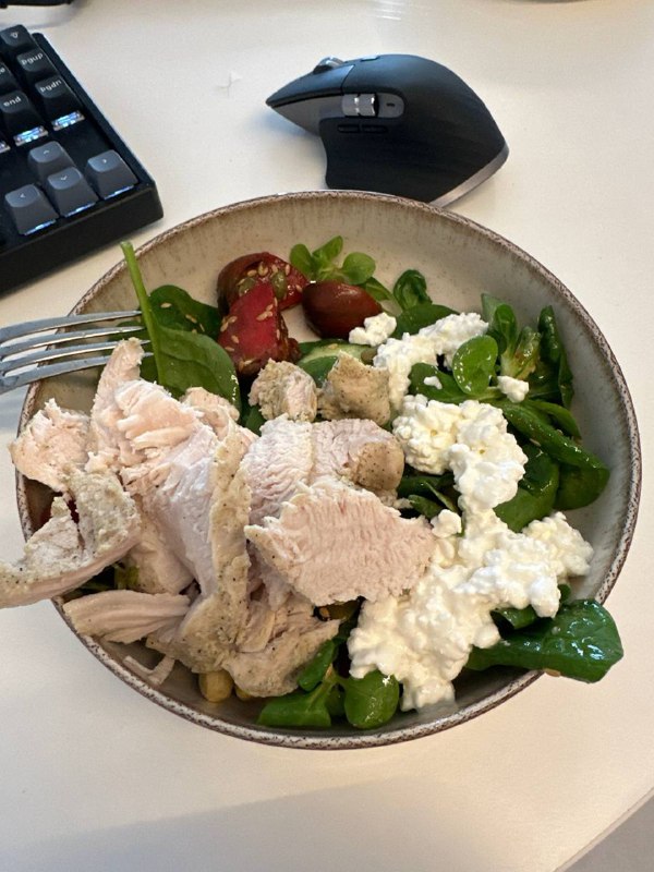 Chicken And Spinach Salad With Cottage Cheese