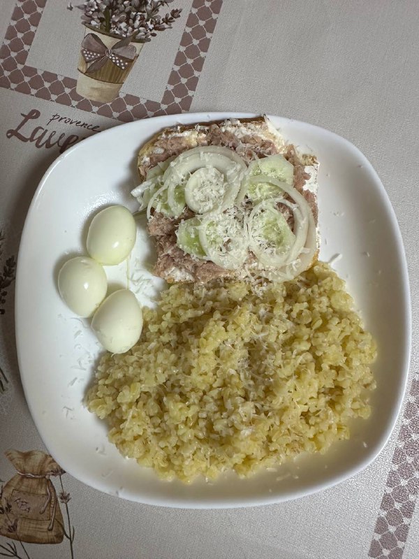 Tuna Open Sandwich With Bulgur And Quail Eggs