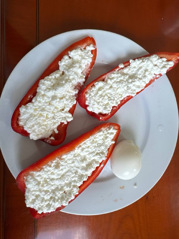 Stuffed Bell Peppers With Cottage Cheese And Boiled Egg