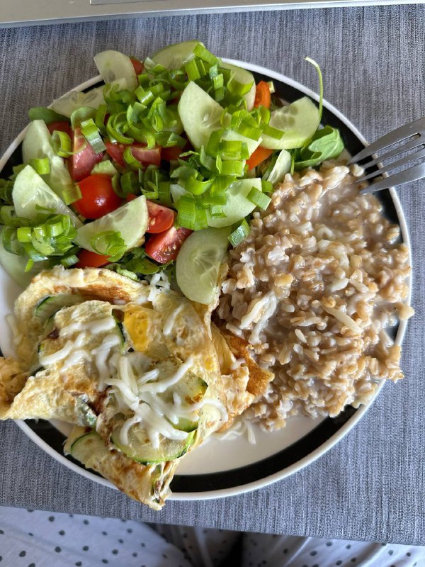 Omelette With Salad And Oatmeal