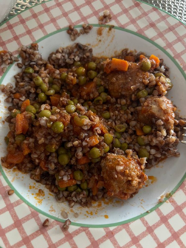 Buckwheat With Meatballs And Vegetables