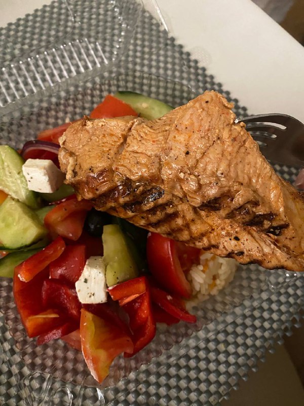 Grilled Salmon With Greek Salad