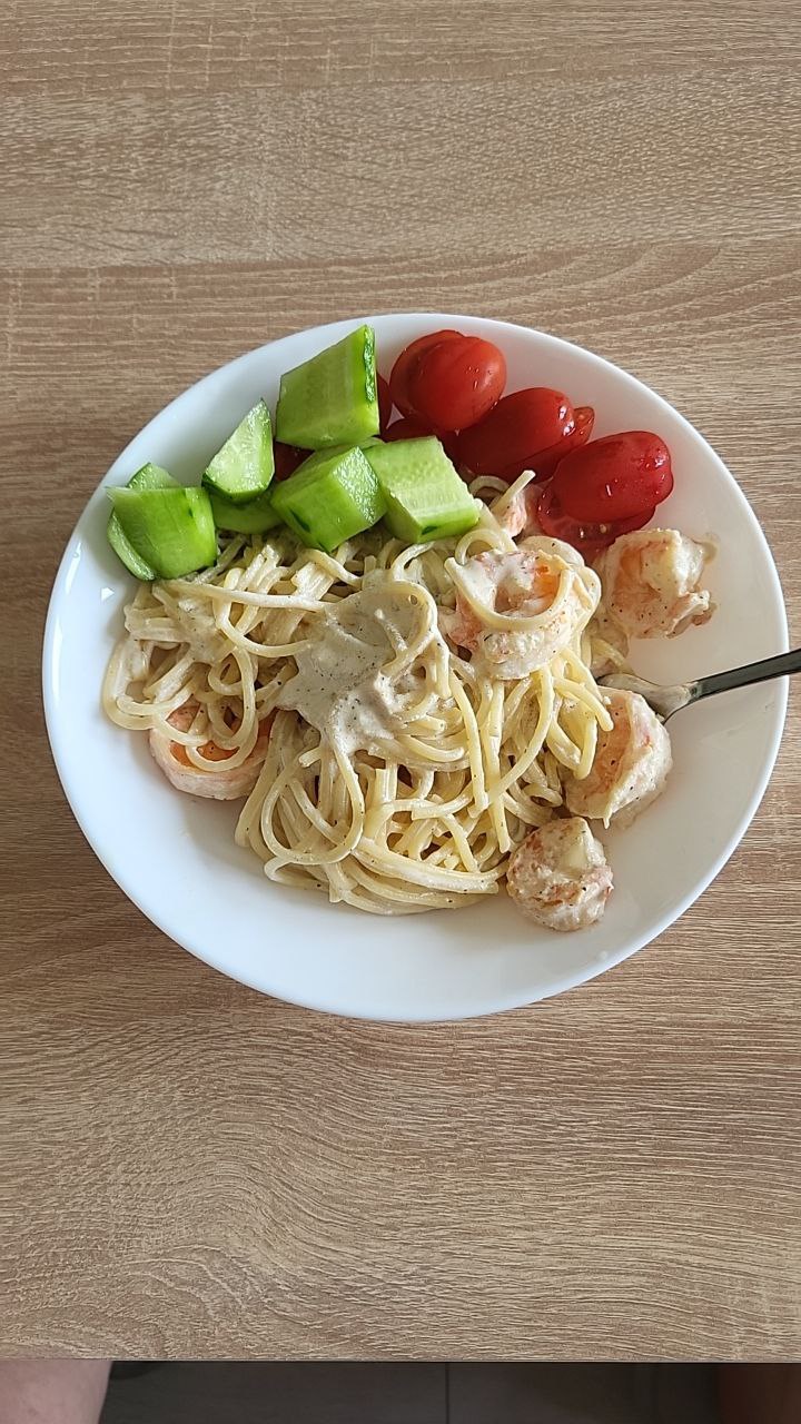 Shrimp Alfredo Pasta With Vegetables
