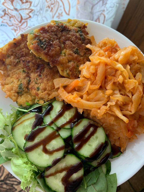 Vegetable Fritters With Salad And Kimchi