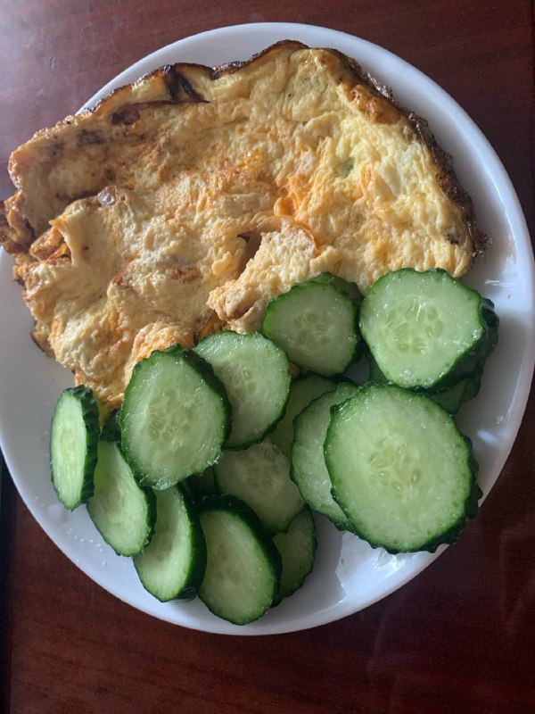 Omelet With Cucumber Slices