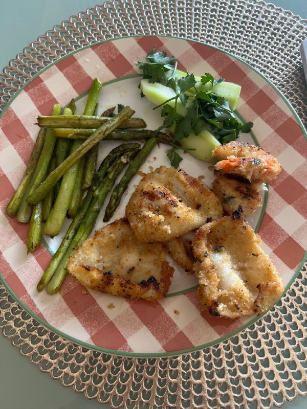 Breaded Squid And Shrimp With Asparagus And Salad