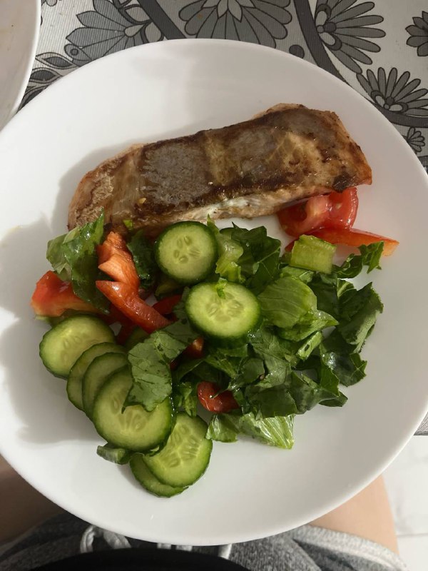Grilled Fish With Salad