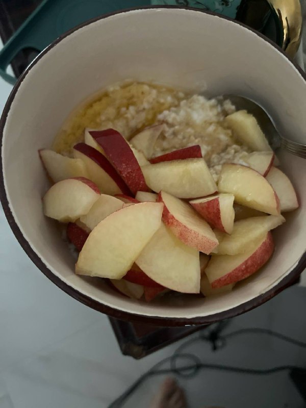 Oatmeal With Peaches