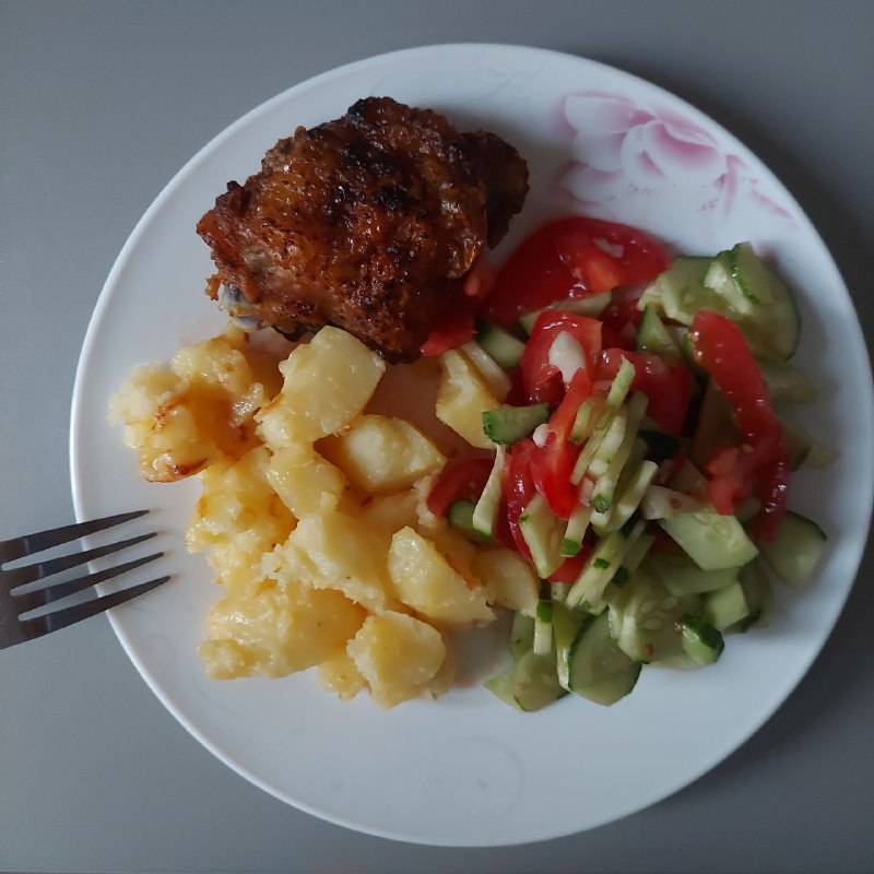 Roasted Chicken With Potatoes And Salad