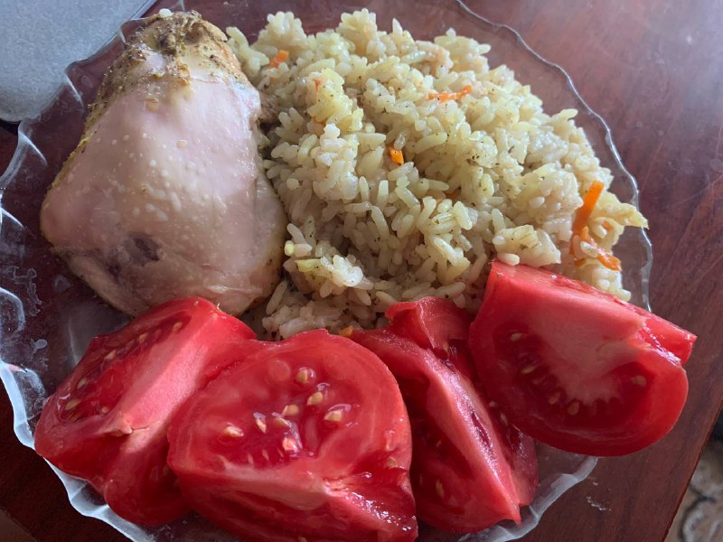 Chicken With Rice And Tomatoes
