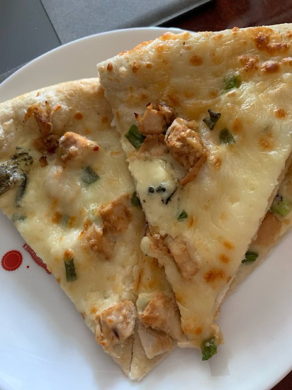 Chicken Alfredo Pizza