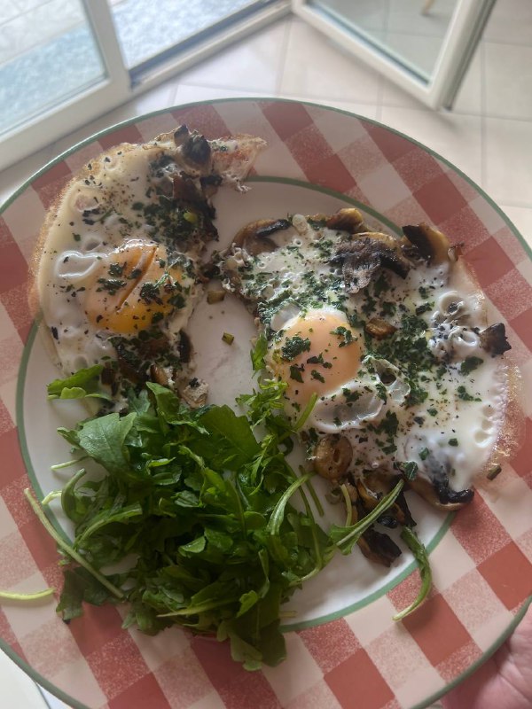 Fried Eggs with Mushrooms and Greens